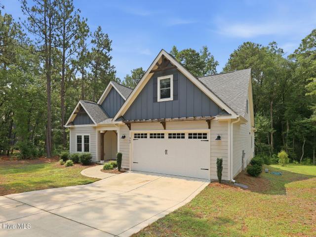 942 Greenbriar Drive