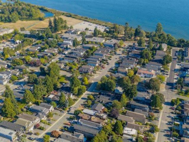 942 Lee Street, White Rock, BC, V4B 4N8 house for sale | Listing ID R3173 | Royal LePage