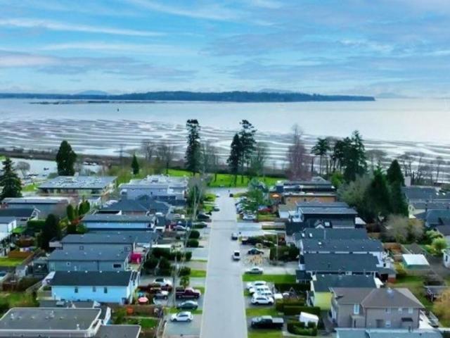 942 Lee Street, White Rock, BC, V4B 4N8 house for sale | Listing ID R3113 | Royal LePage