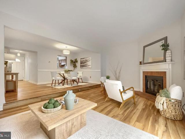 9438 Mayflower Court