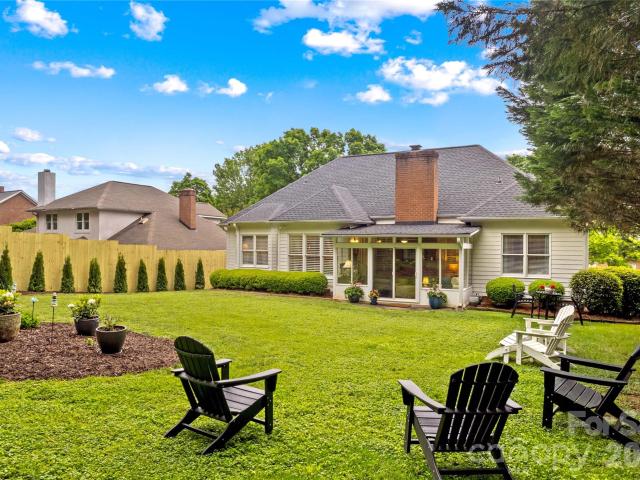 943 Argyle Court