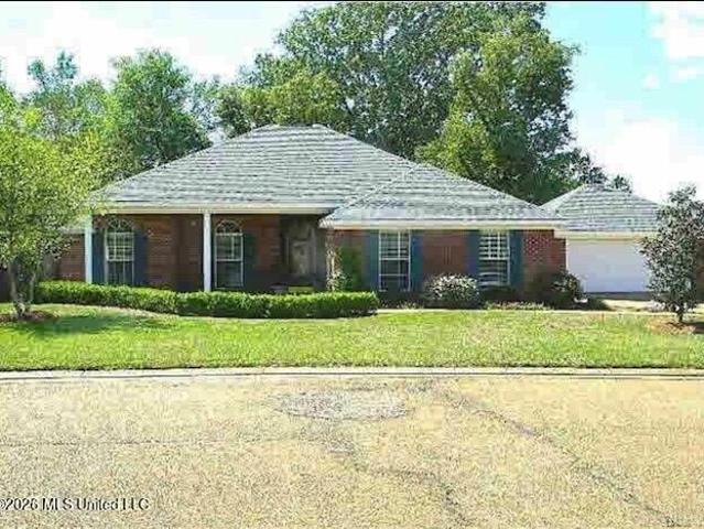 943 Eagles Nest Dr, Byram, MS 39272