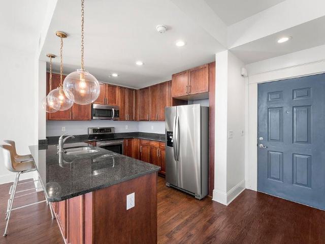 943 N Ormewood Park Drive SE 302