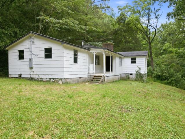 943 Roach Hollow Road