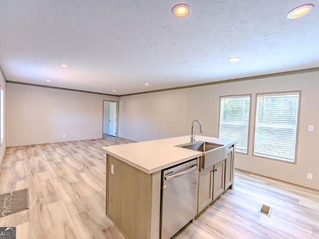 944 Collins Lane