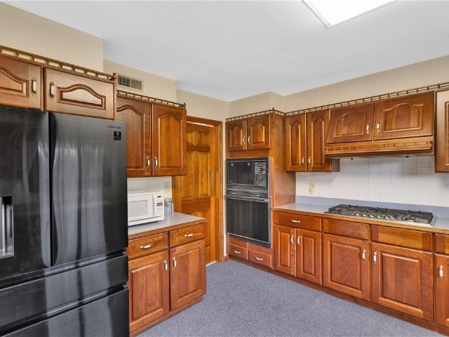 944 Lowber Rd