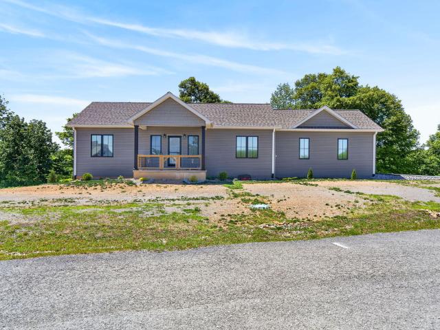 944 Lakepoint Drive