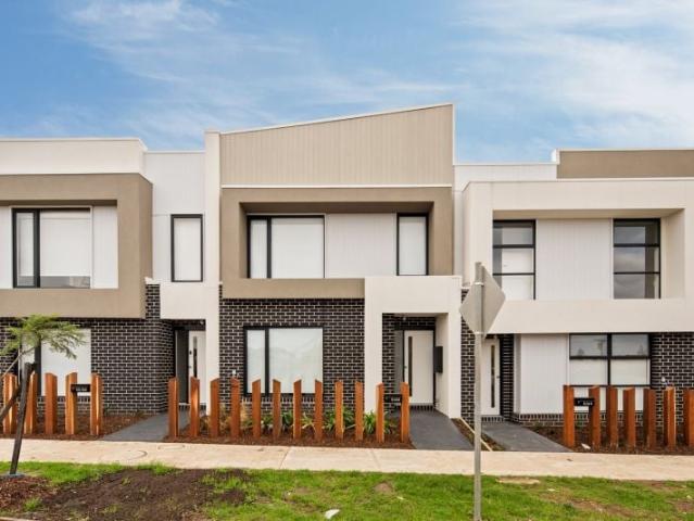 9/44 Maywood Road, Manor Lakes