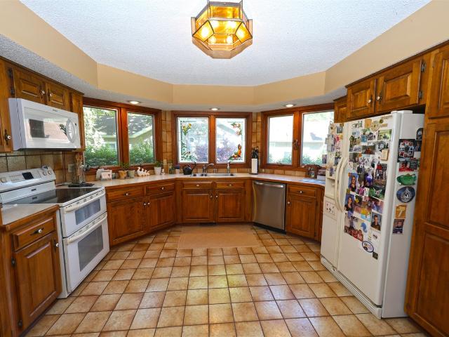 94579 County Road 690