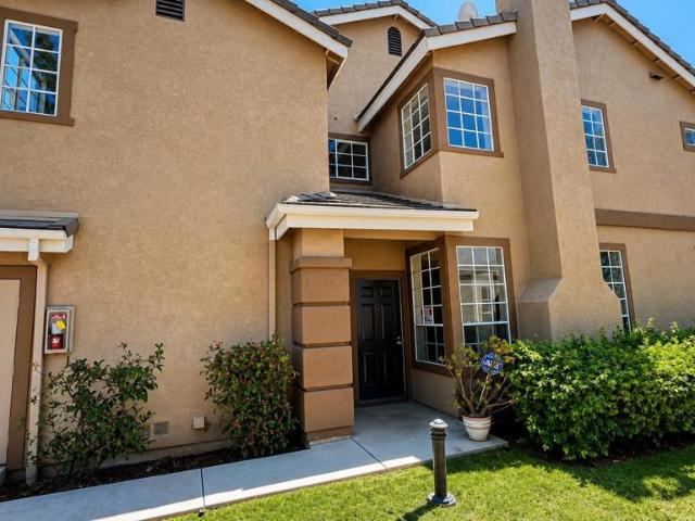 9453 Questa Pointe