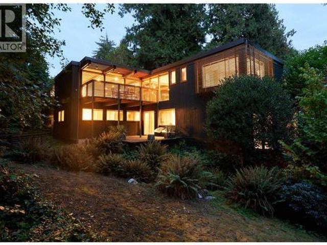 945 15Th Street, West Vancouver, BC, V7T 2T3 house for sale | Listing ID R3174 | Royal LePage