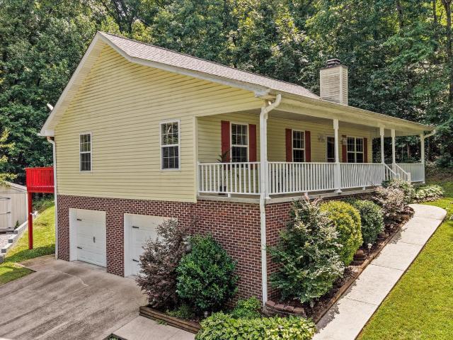 945 Frontier Circle