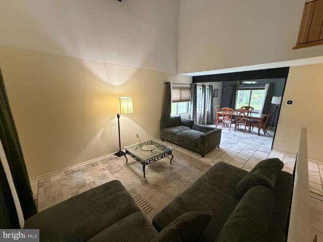 9464 Sohap Lane