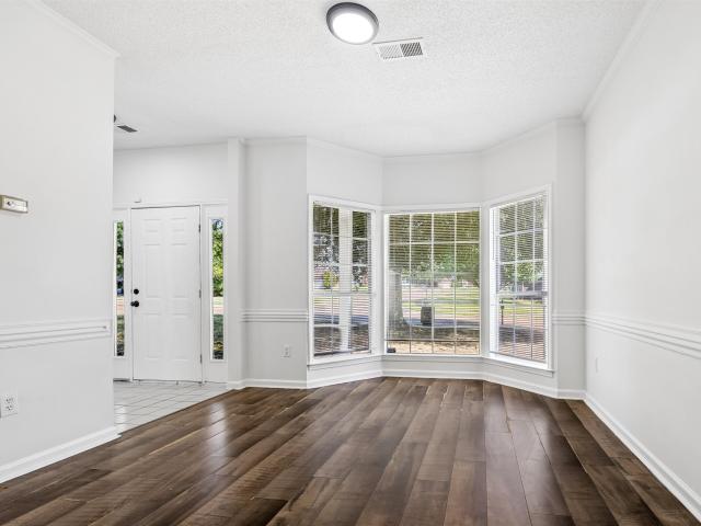 9461 hickory dr