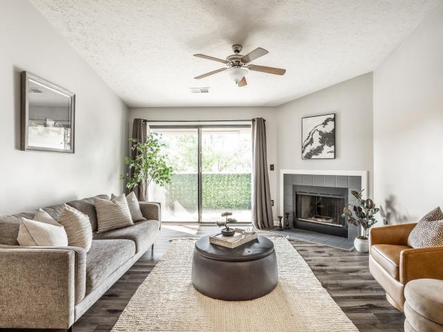 946 Lenox Lane # UNIT 207