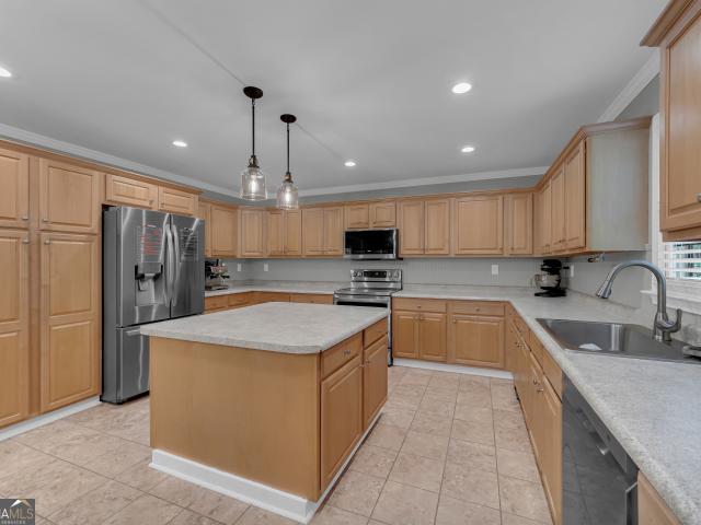 946 Riverdale Road