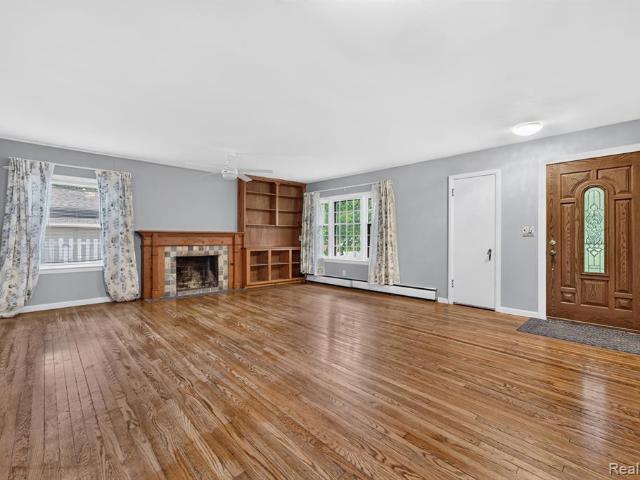 9470 Mortenview Drive