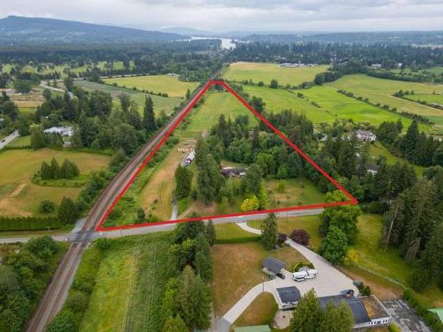 9472 Street, Langley, BC, V1M 3T7 Luxury House for sale | Listing ID R3140 | Royal LePage Carriage Trade Luxury Properties
