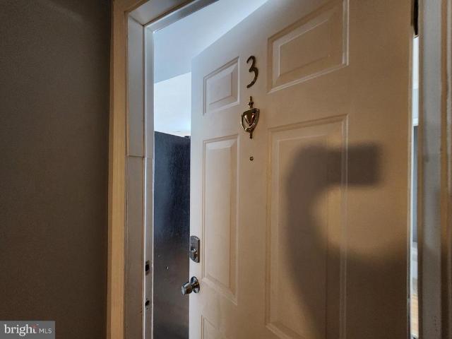 947 Brooks Lane # 3