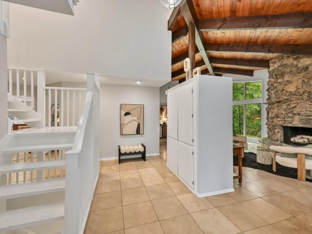 9484 N Fairway Dr