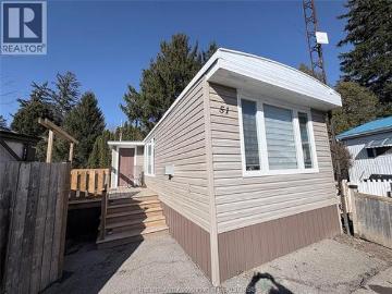 9480 Longwoods Road Unit# 51, Chatham Kent, ON, N7M 5J7 house for sale | Listing ID 26004 | Royal LePage