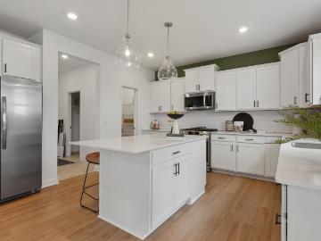 9481 Lydia Lane