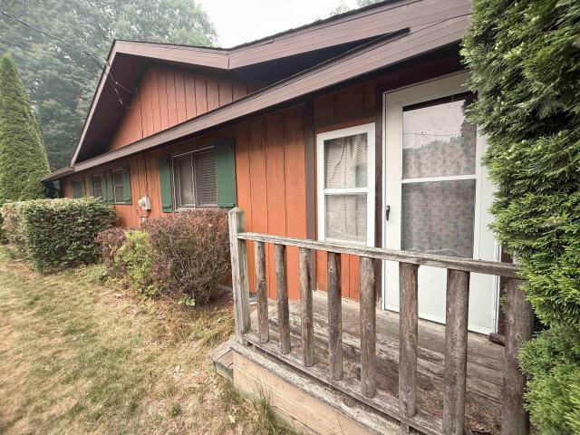 948 S Foster Road