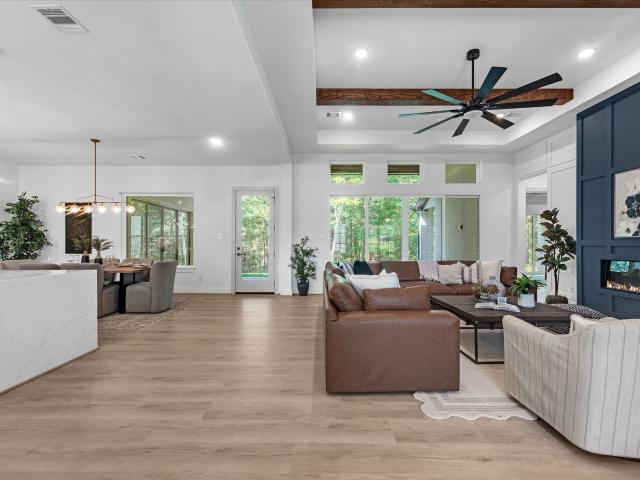 9490 Cedar Bend