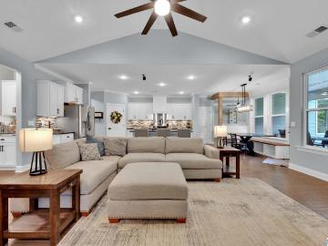 9490 Ellis Drive