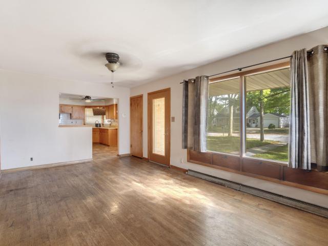 949 W Plainfield Ave
