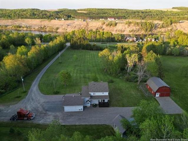 949 West River Rd, Grand Falls, NB, E3Z 1S2 Luxury House for sale | Listing ID NB132571 | Royal LePage Carriage Trade Luxury Properties