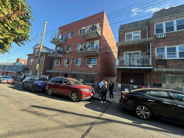 94 68 45th Ave, Elmhurst, NY 11373