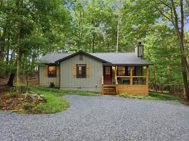 94 Winding Way