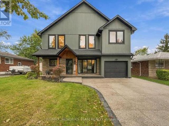 94 Bellingham Drive, Hamilton Lawfield, ON, L8V 3R4 house for sale | Listing ID X14101 | Royal LePage