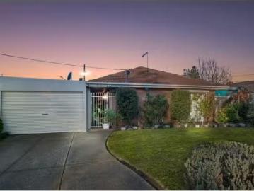 94 Coburns Road, MELTON SOUTH House for rent Listed by Marvin.