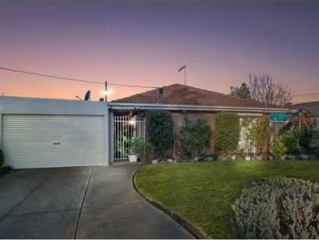 94 Coburns Road, MELTON SOUTH House for rent Listed by Marvin.