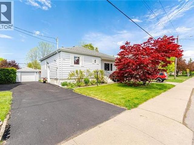 94 Clarendon Avenue, Hamilton, ON, L9A 3A3 house for sale | Listing ID 40872 | Royal LePage