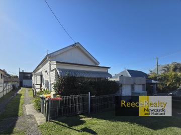 Adamstown, Kooragang, Port Stephens