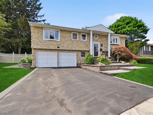 94 Ellensue Drive
