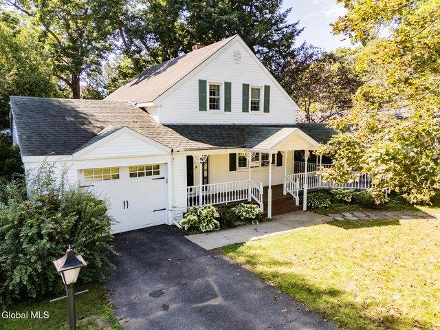 94 Fifth St, Glens Falls, NY 12801