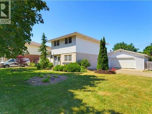 94 First Street W, Elmira, ON, N3B 1G9 house for sale | Listing ID 40850 | Royal LePage