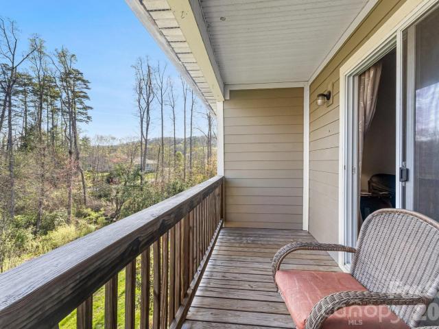 94 Foxden Dr, Unit 202, Fletcher, NC 28732 | MLS #4364
