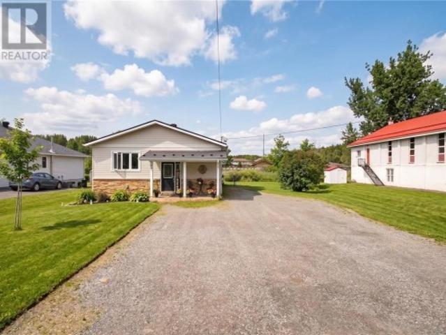 94 Hill Street, Wahnapitae, ON, P0M 3C0 house for sale | Listing ID 2130 | Royal LePage