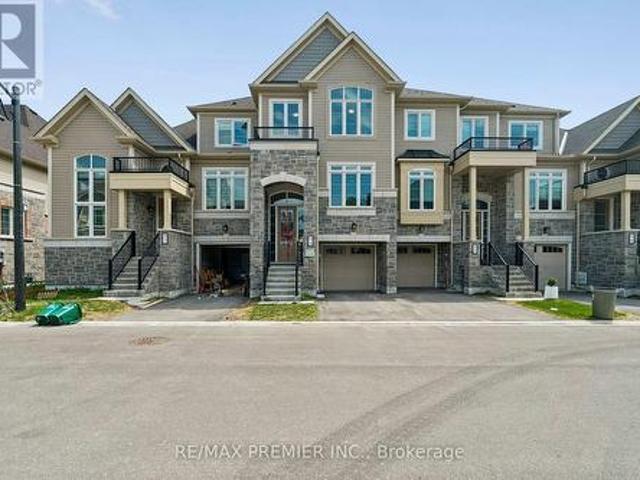 94 Lyall Stokes Circle, East Gwillimbury, ON, L0G 1M0 house for sale | Listing ID N13233 | Royal LePage