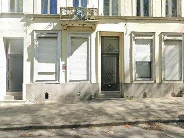 94 m2 apartment for rent in Doornik