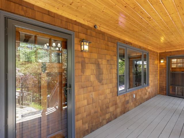 94 Netsi Place