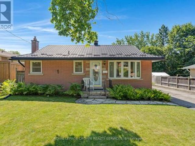 94 Ottawa Crescent, Guelph, ON, N1E 2A9 house for sale | Listing ID X13650 | Royal LePage