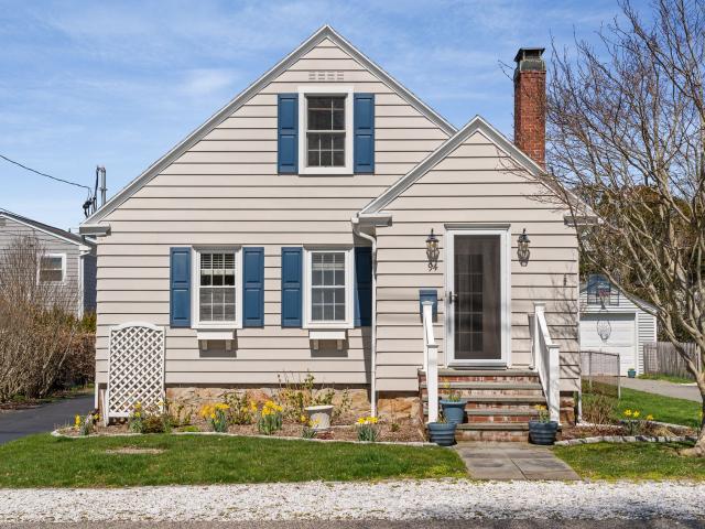 94 Ruggles Avenue, Newport, US, RI