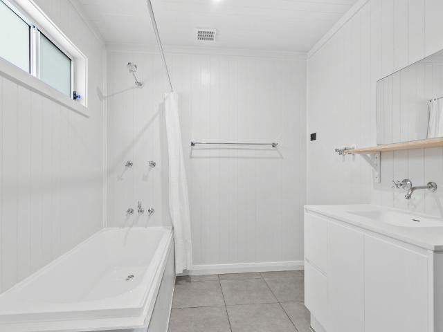 94A Addison Avenue Lake Illawarra, NSW 2528