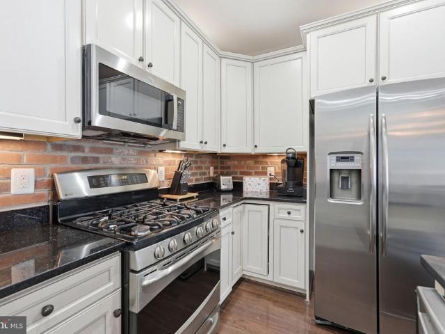 9504 Lee Court